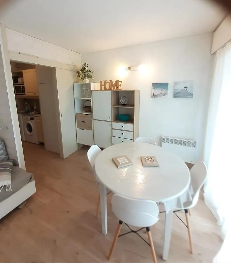 Studio Hyeres Port